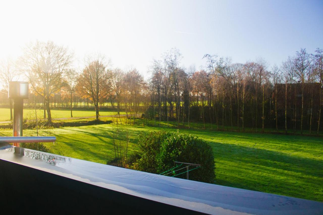 T'Hus Bed & Breakfast Katlijk Bagian luar foto