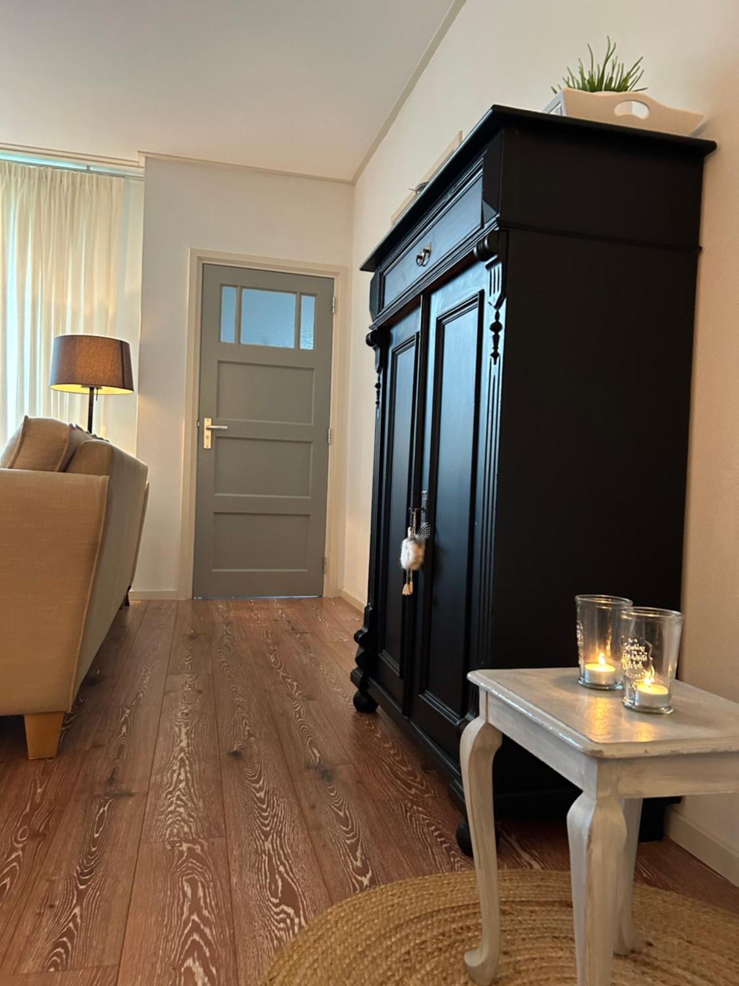 T'Hus Bed & Breakfast Katlijk Bagian luar foto